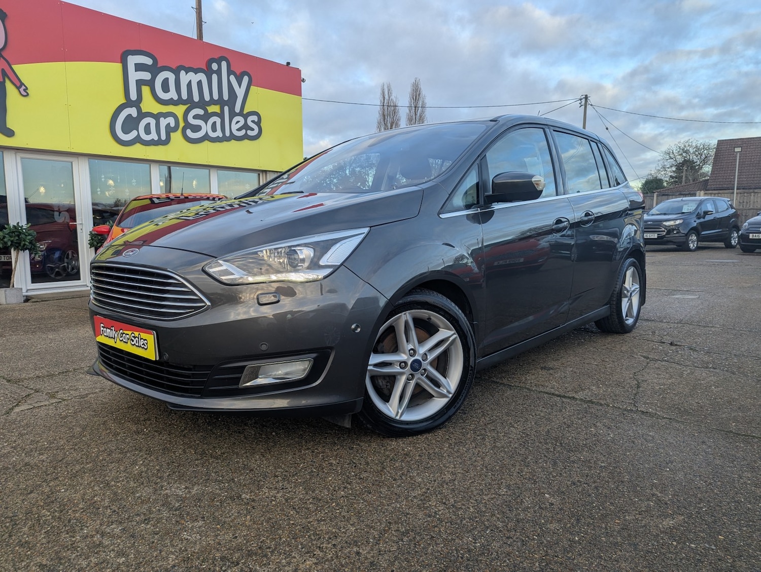 Used Ford Grand C-Max 2016 for sale - 76299070: Photo 1