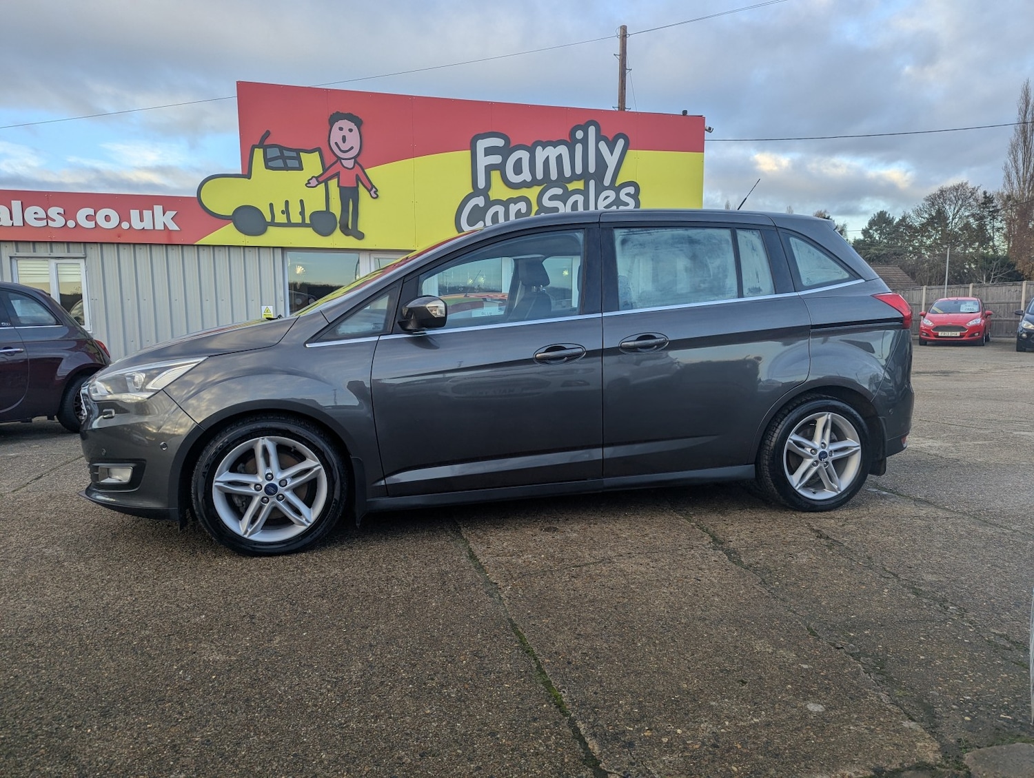 Used Ford Grand C-Max 2016 for sale - 76299070: Photo 14