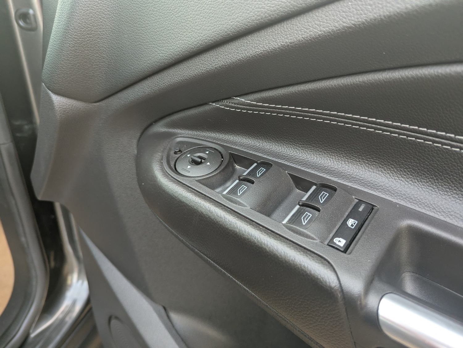 Used Ford Grand C-Max 2016 for sale - 76299070: Photo 19