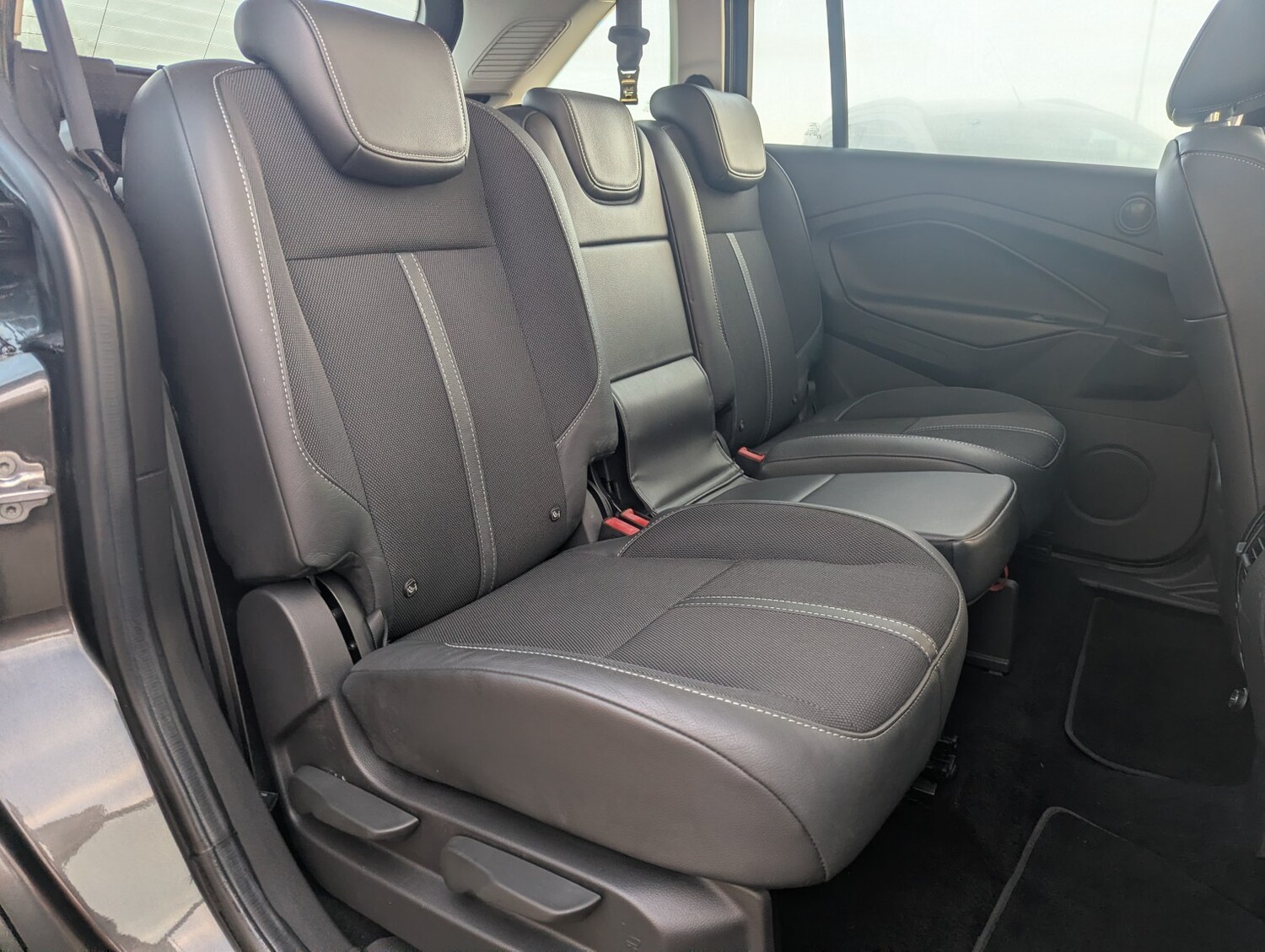 Used Ford Grand C-Max 2016 for sale - 76299070: Photo 27