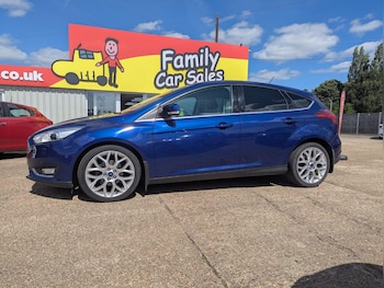Used Ford Focus 2017 for sale - 75523581: Photo