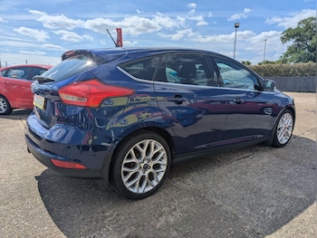 Used Ford Focus 2017 for sale - 75523581: Photo