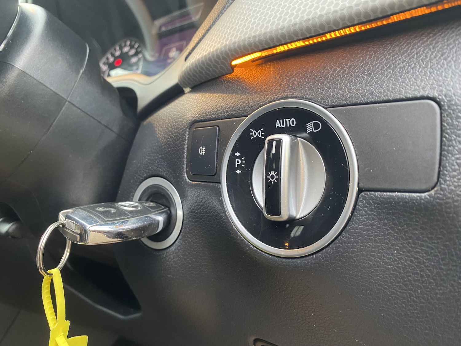 Used Mercedes-Benz B Class 2014 for sale - 76911059: Photo 27