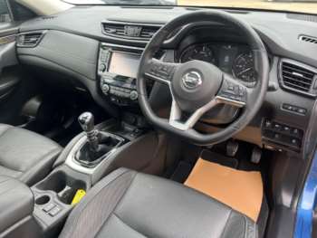 Used Nissan X-Trail 2018 for sale - 74640105: Photo