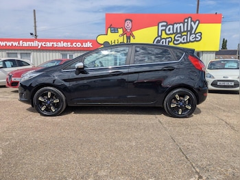 Used Ford Fiesta 2016 for sale - 75523608: Photo