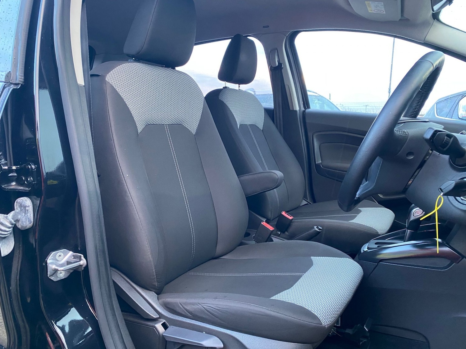 Used Ford Ecosport 2016 for sale - 76510984: Photo 28