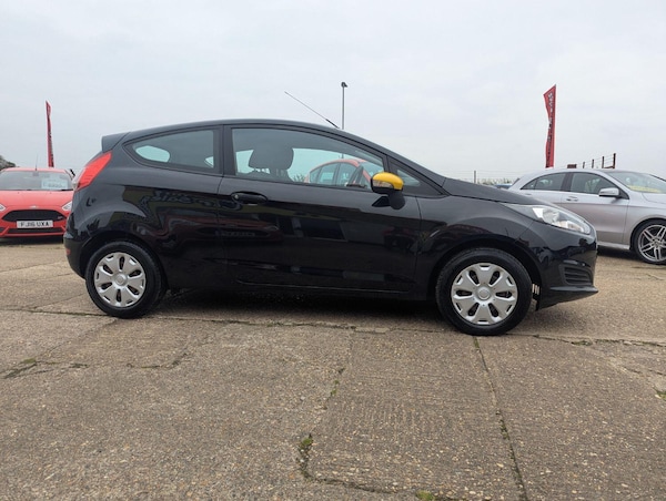 Used Ford Fiesta 2014 for sale - 76299104: Photo 11