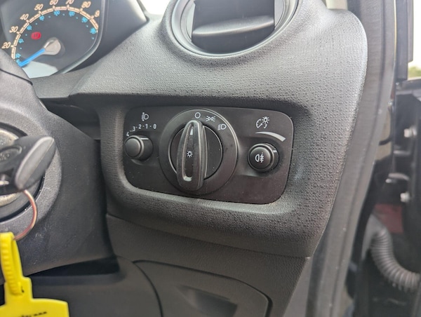 Used Ford Fiesta 2014 for sale - 76299104: Photo 17