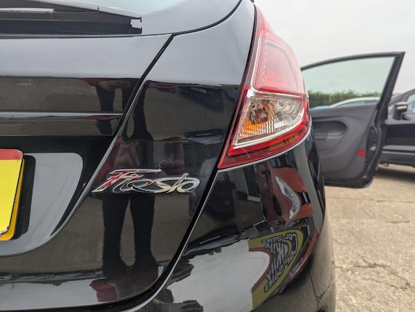 Used Ford Fiesta 2014 for sale - 76299104: Photo 24