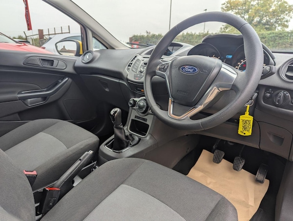 Used Ford Fiesta 2014 for sale - 76299104: Photo 4