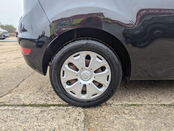 Used Ford Fiesta 2014 for sale - 76299104: Photo 5