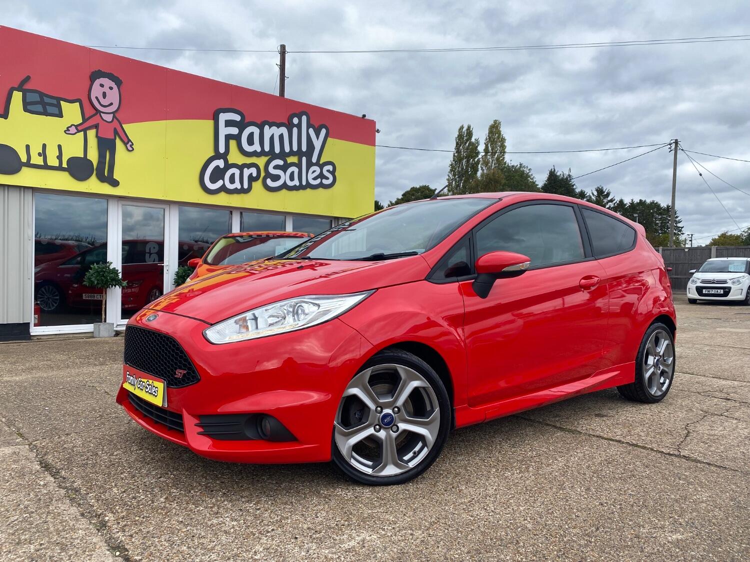 Used Ford Fiesta 2016 for sale - 76257645: Photo 1