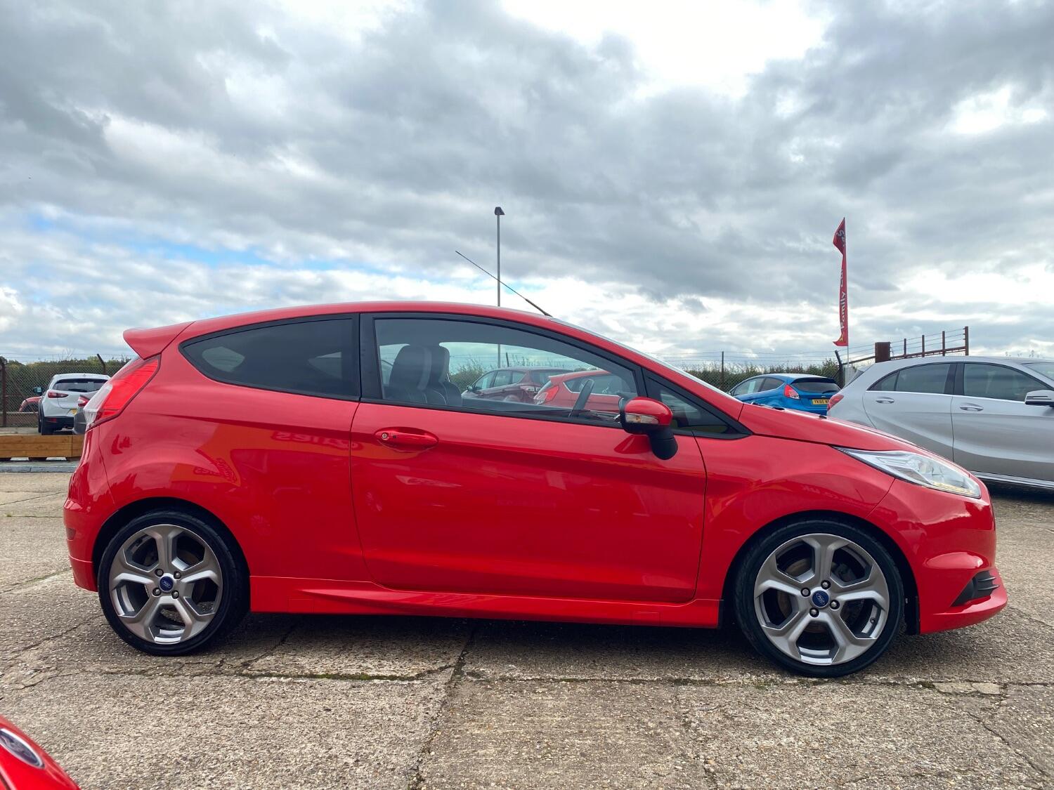 Used Ford Fiesta 2016 for sale - 76257645: Photo 8