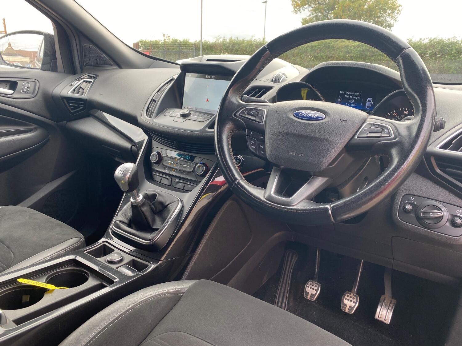 Used Ford Kuga 2017 for sale - 76156714: Photo 2