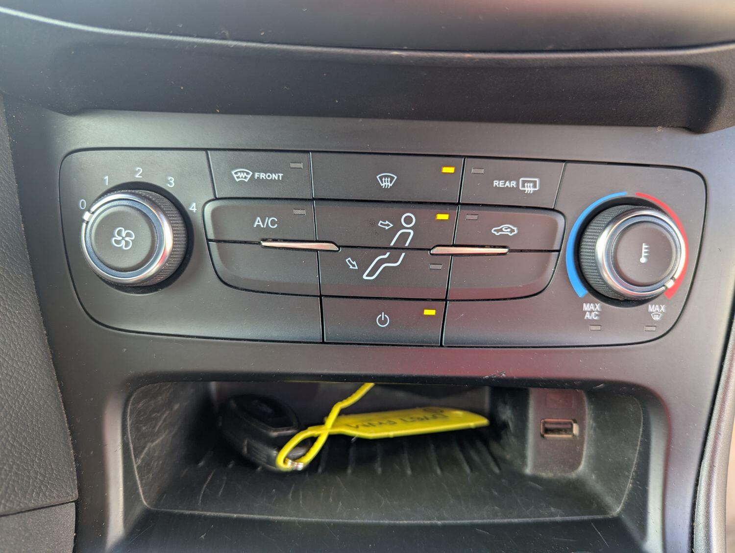 Used Ford Focus 2017 for sale - 76011380: Photo 11