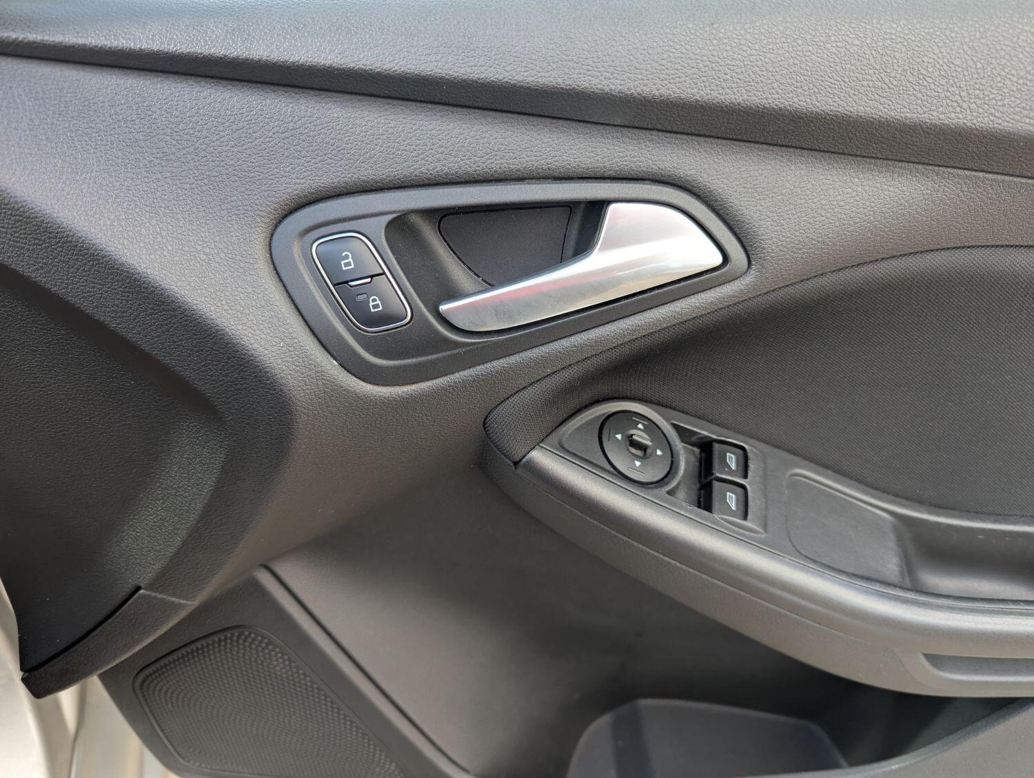 Used Ford Focus 2017 for sale - 76011380: Photo 14