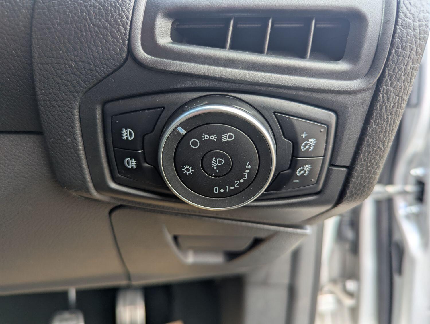 Used Ford Focus 2017 for sale - 76011380: Photo 16