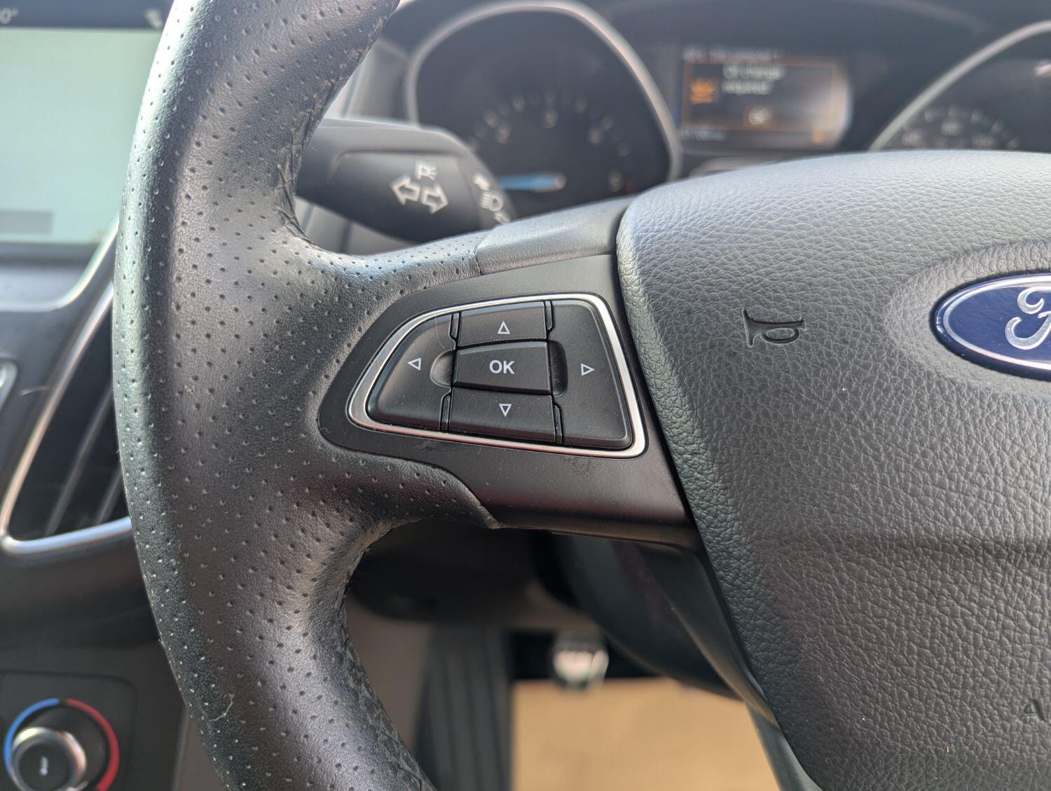 Used Ford Focus 2017 for sale - 76011380: Photo 17