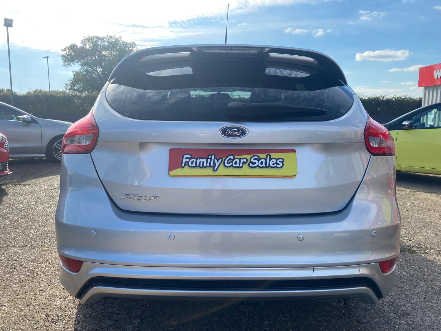 Used Ford Focus 2017 for sale - 76011380: Photo 24