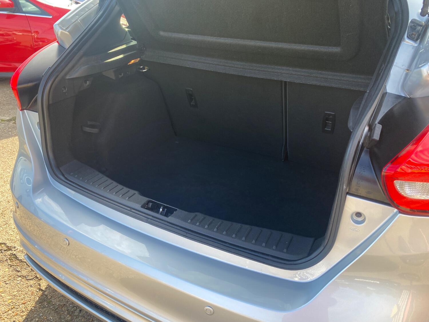 Used Ford Focus 2017 for sale - 76011380: Photo 34