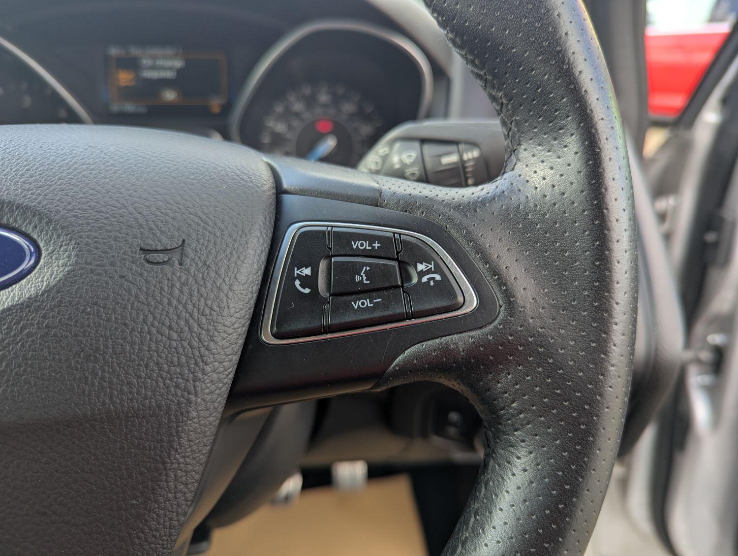 Used Ford Focus 2017 for sale - 76011380: Photo 6