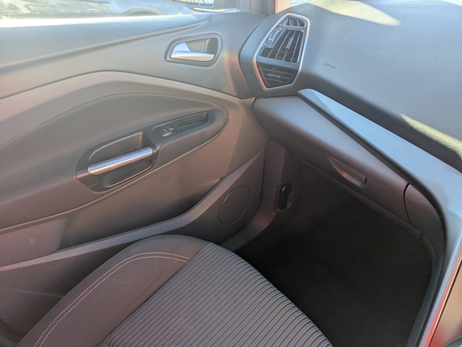 Used Ford C-Max 2015 for sale - 76374233: Photo 15