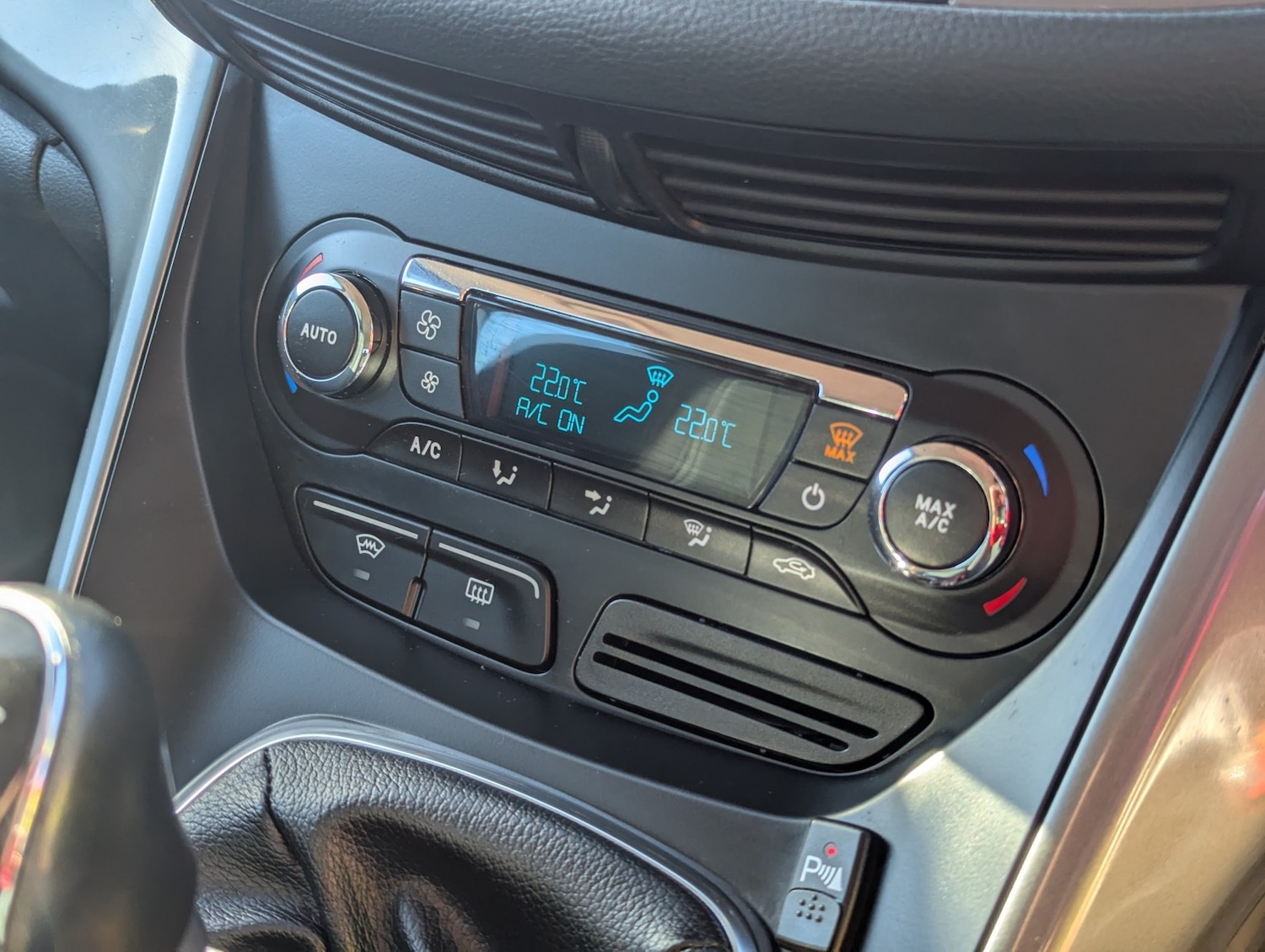 Used Ford C-Max 2015 for sale - 76374233: Photo 21