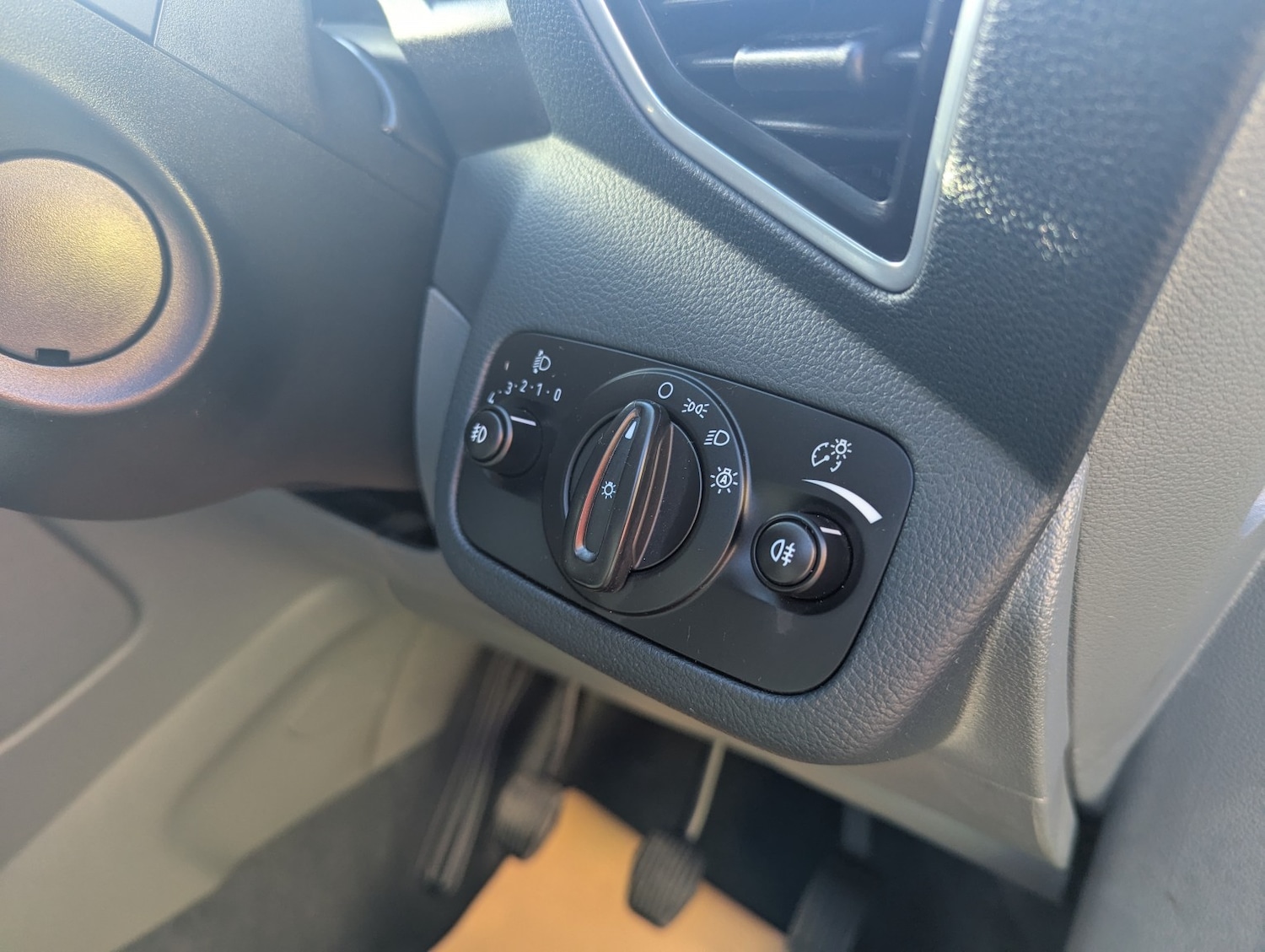 Used Ford C-Max 2015 for sale - 76374233: Photo 27