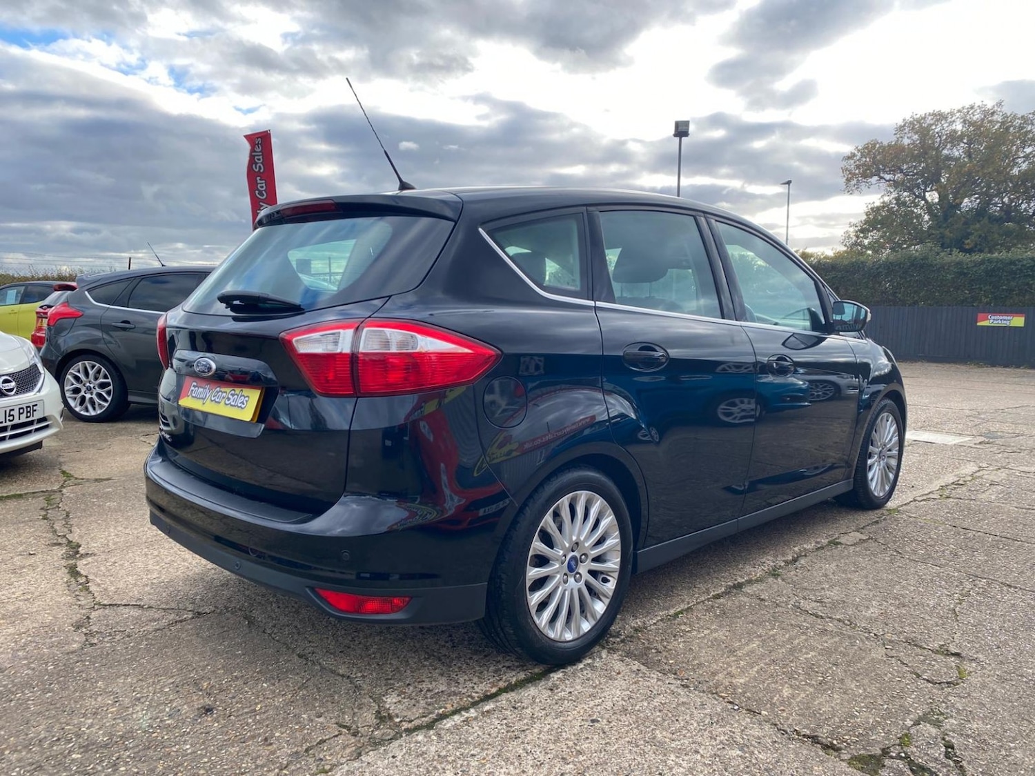 Used Ford C-Max 2015 for sale - 76374233: Photo 4