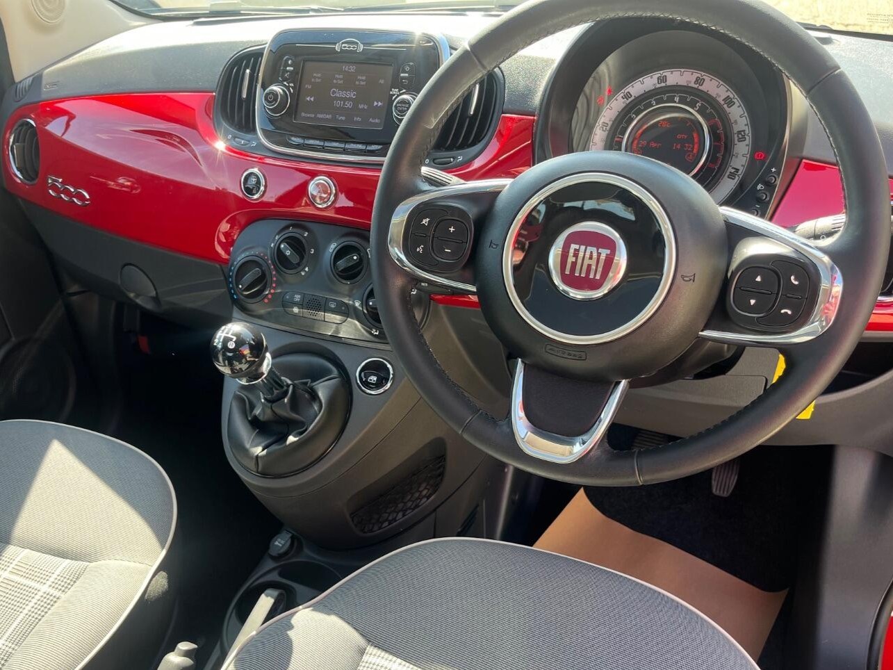 Used Fiat 500 2018 for sale - 76793930: Photo 2