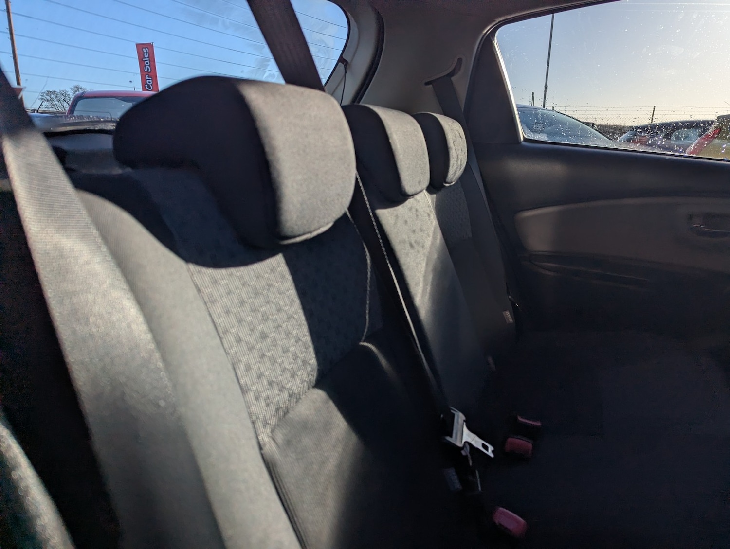 Used Toyota Yaris 2015 for sale - 76924383: Photo 14