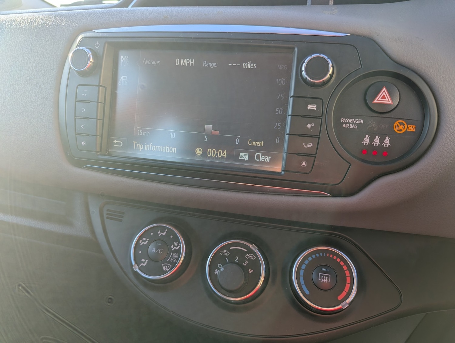 Used Toyota Yaris 2015 for sale - 76924383: Photo 7