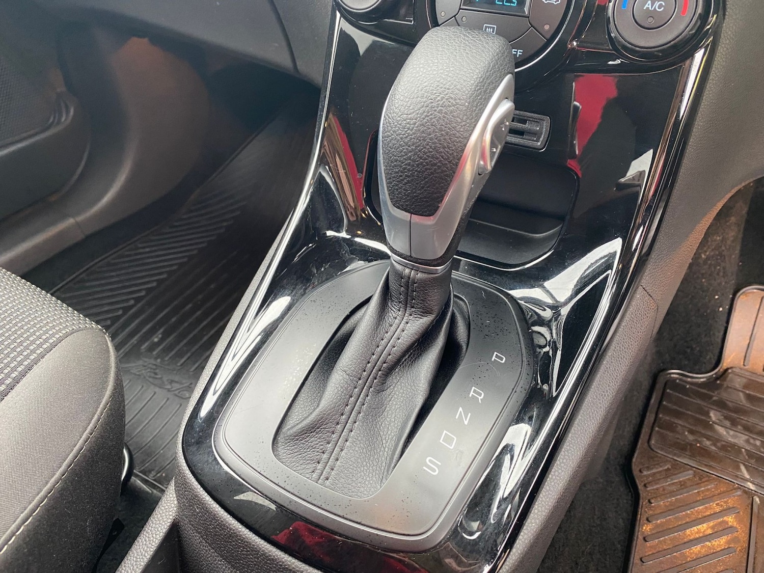 Used Ford Fiesta 2016 for sale - 76769892: Photo 26