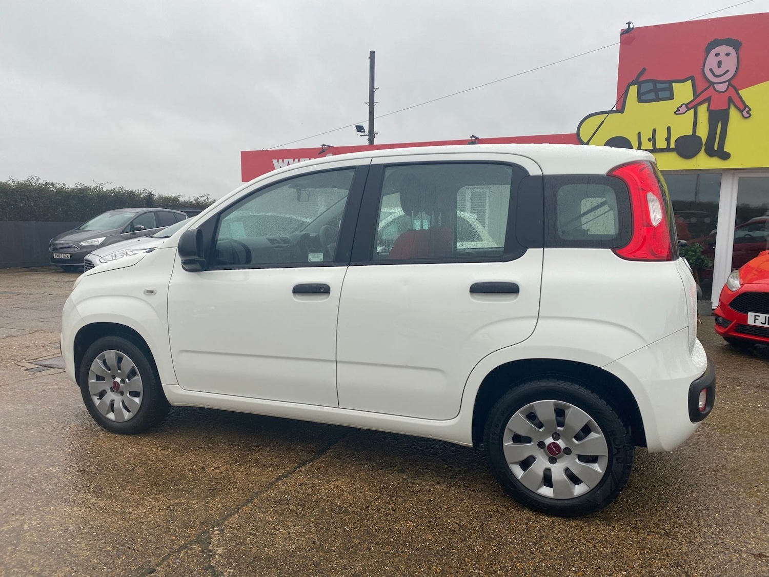 Used Fiat Panda 2017 for sale - 77118596: Photo 2