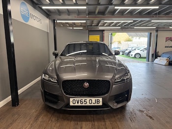 Used Jaguar XF 2015 for sale - 76337698: Photo 2