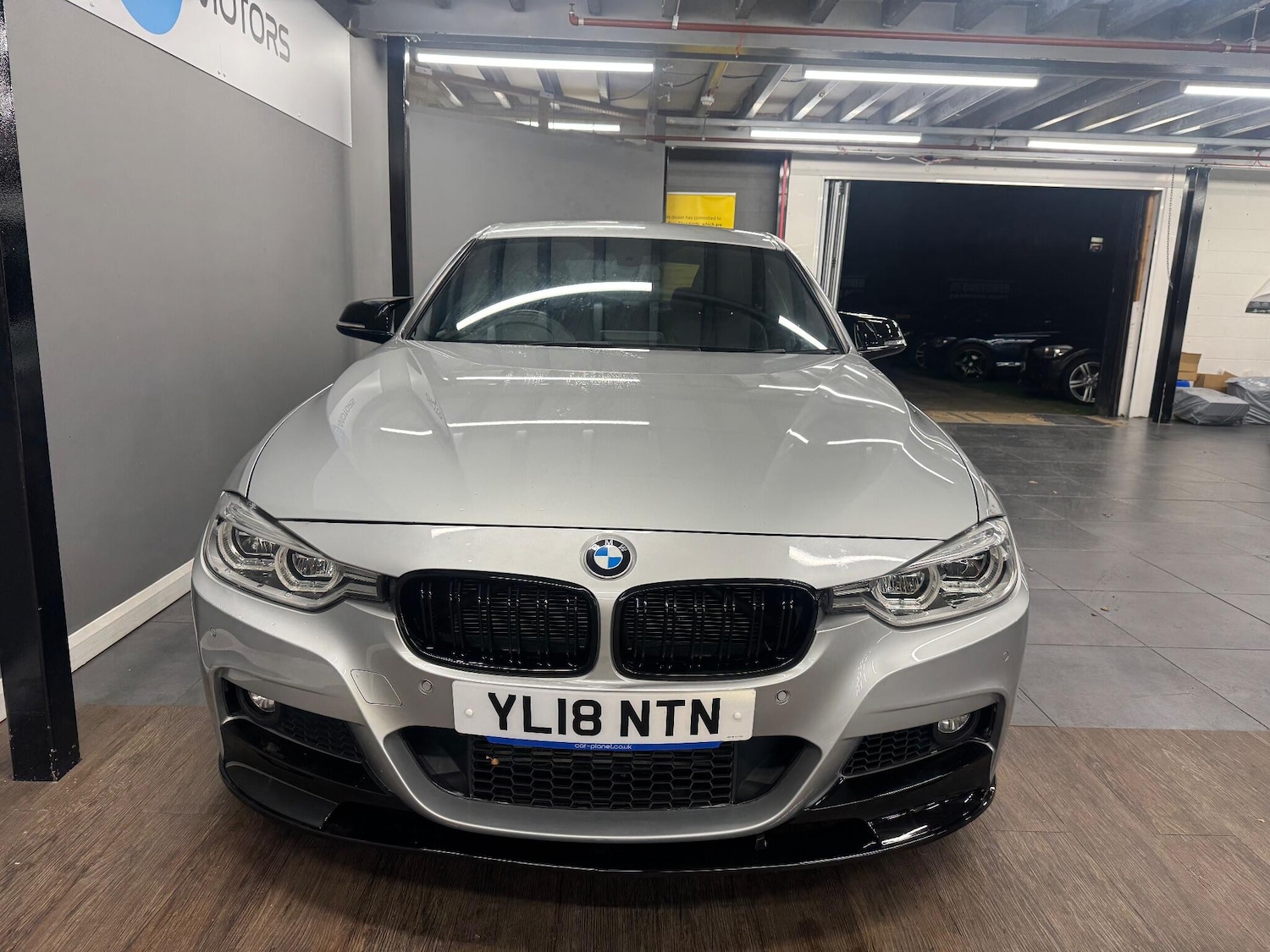 Used BMW 3 Series 2018 for sale - 76657012: Photo 2
