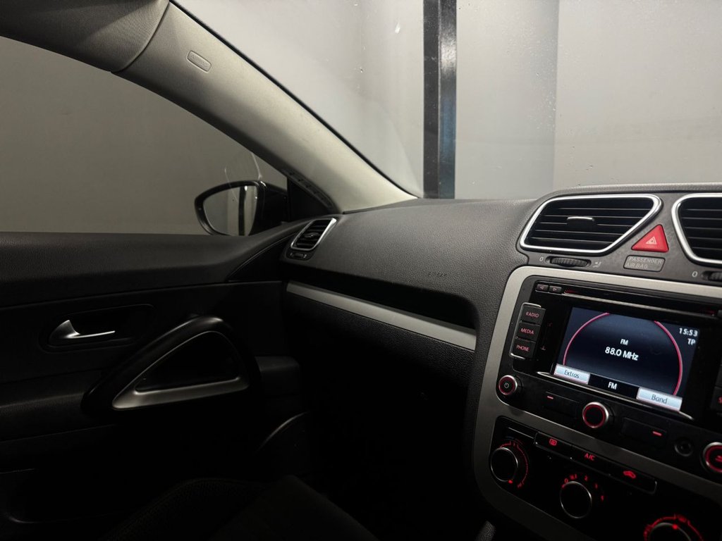 Used Volkswagen Scirocco 2013 for sale - 77263058: Photo 12
