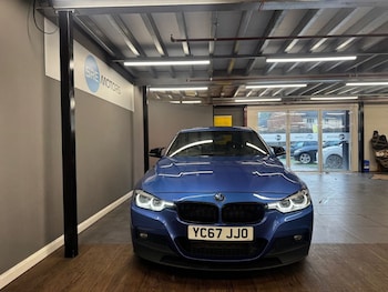 Used BMW 3 Series 2017 for sale - 77200107: Photo