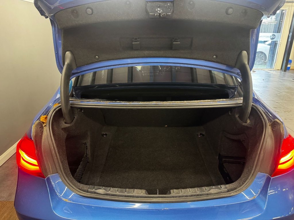 Used BMW 3 Series 2017 for sale - 77287610: Photo 9