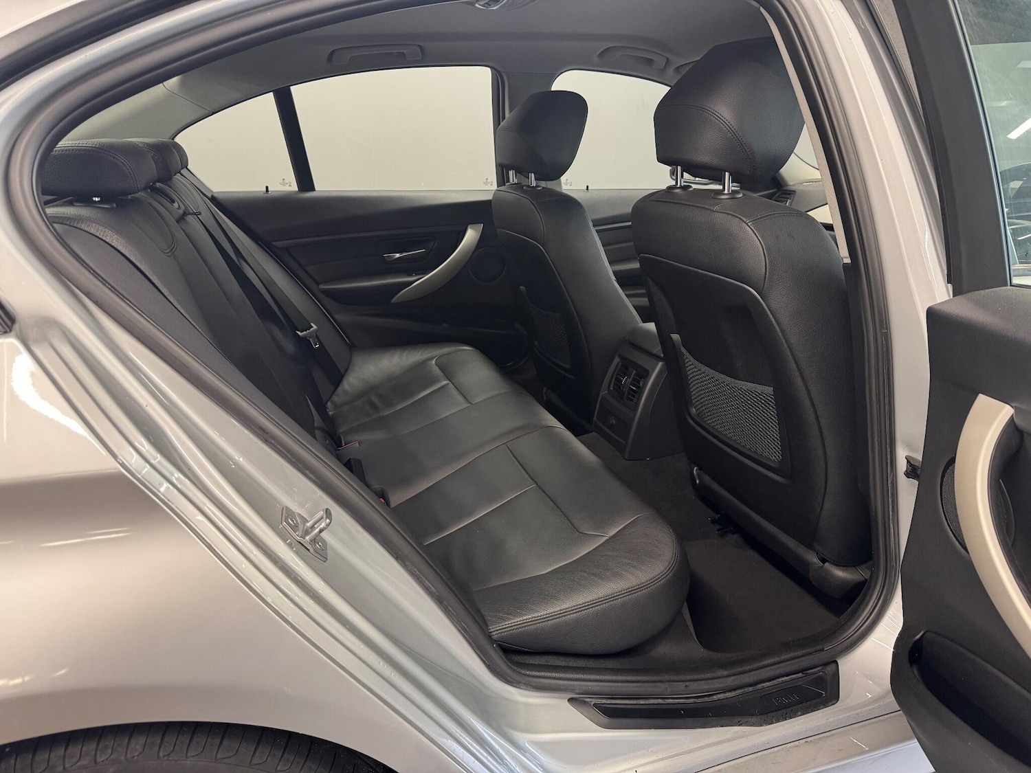 Used BMW 3 Series 2013 for sale - 76457111: Photo 9