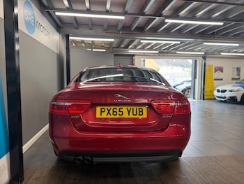 Used Jaguar XE 2016 for sale - 75949928: Photo