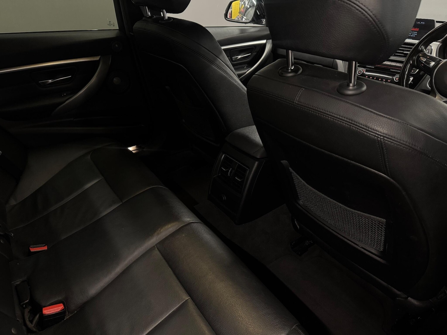 Used BMW 3 Series 2018 for sale - 76521510: Photo 17