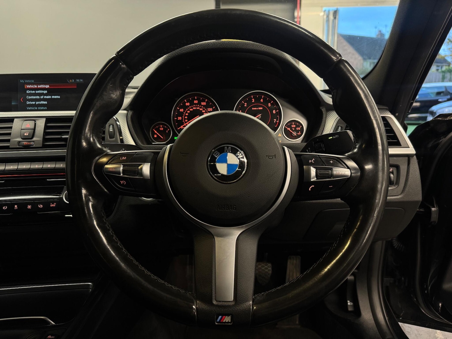 Used BMW 3 Series 2018 for sale - 76521510: Photo 29