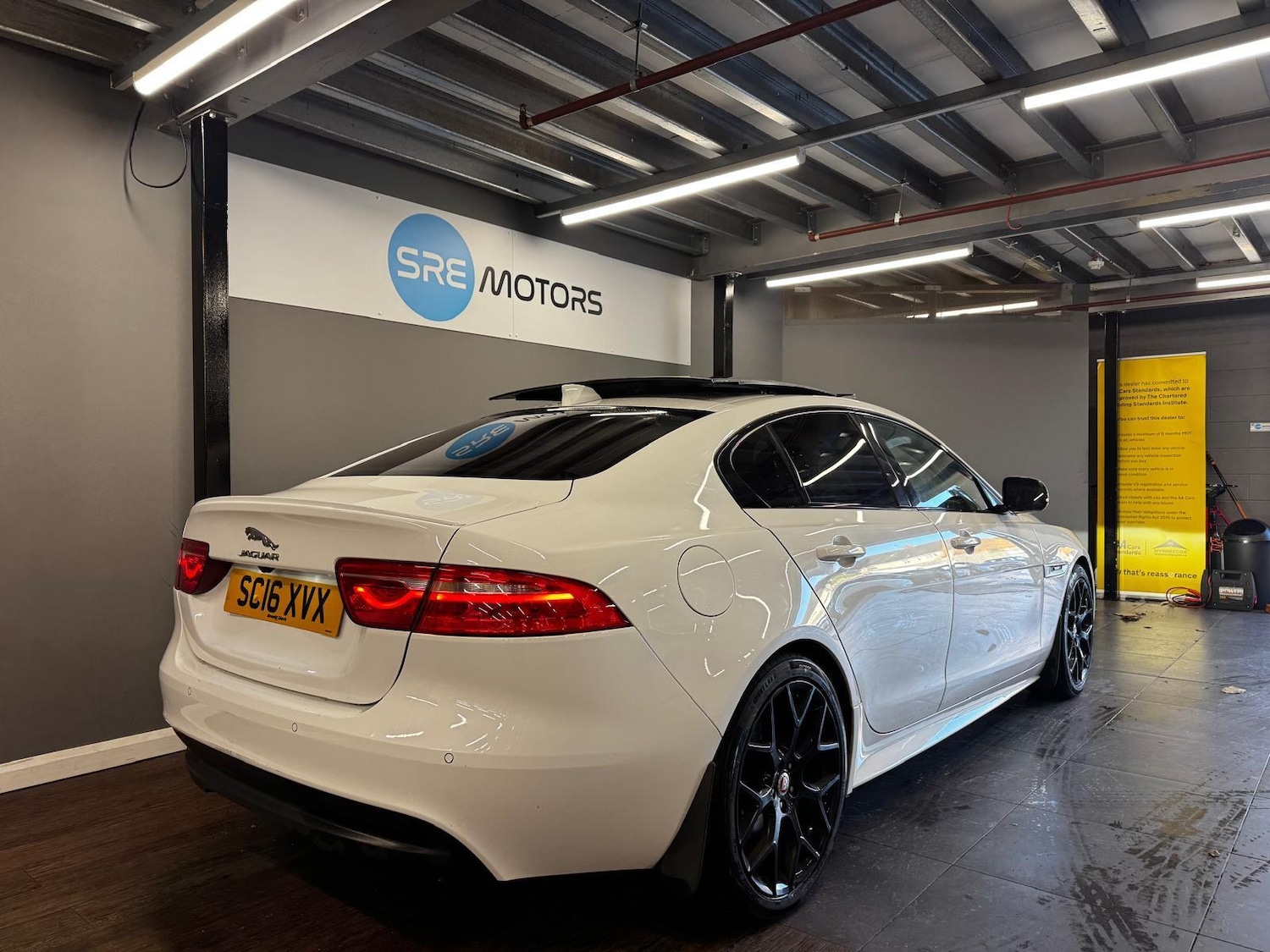 Used Jaguar XE 2016 for sale - 77016443: Photo 3