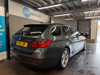 Used BMW 3 Series 2015 for sale - 76002118: Photo