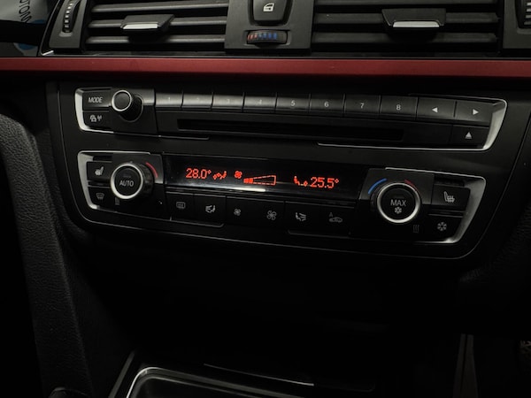 Used BMW 3 Series 2012 for sale - 76307006: Photo 23