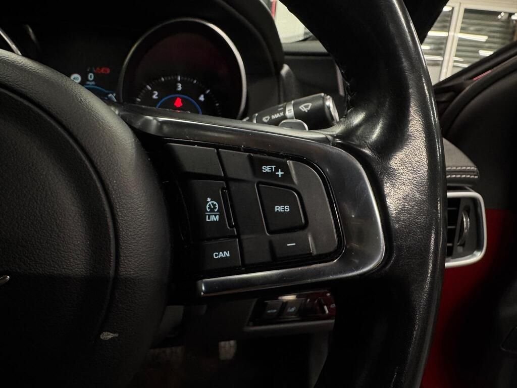 Used Jaguar XE 2017 for sale - 77044673: Photo 18