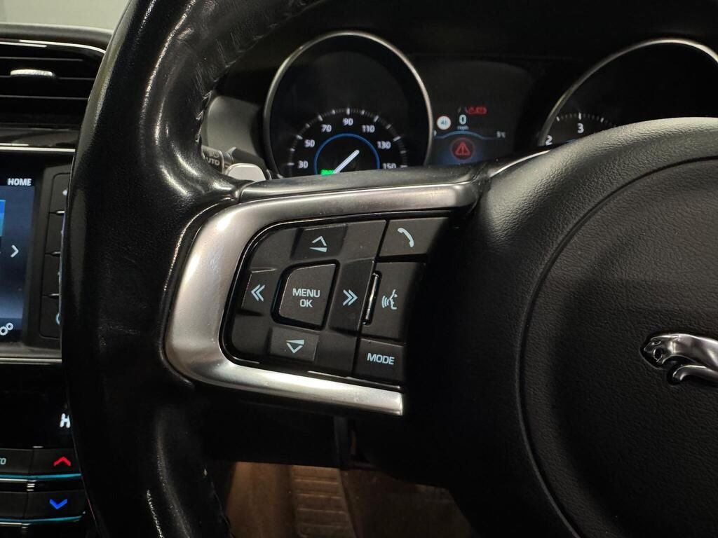 Used Jaguar XE 2017 for sale - 77044673: Photo 19