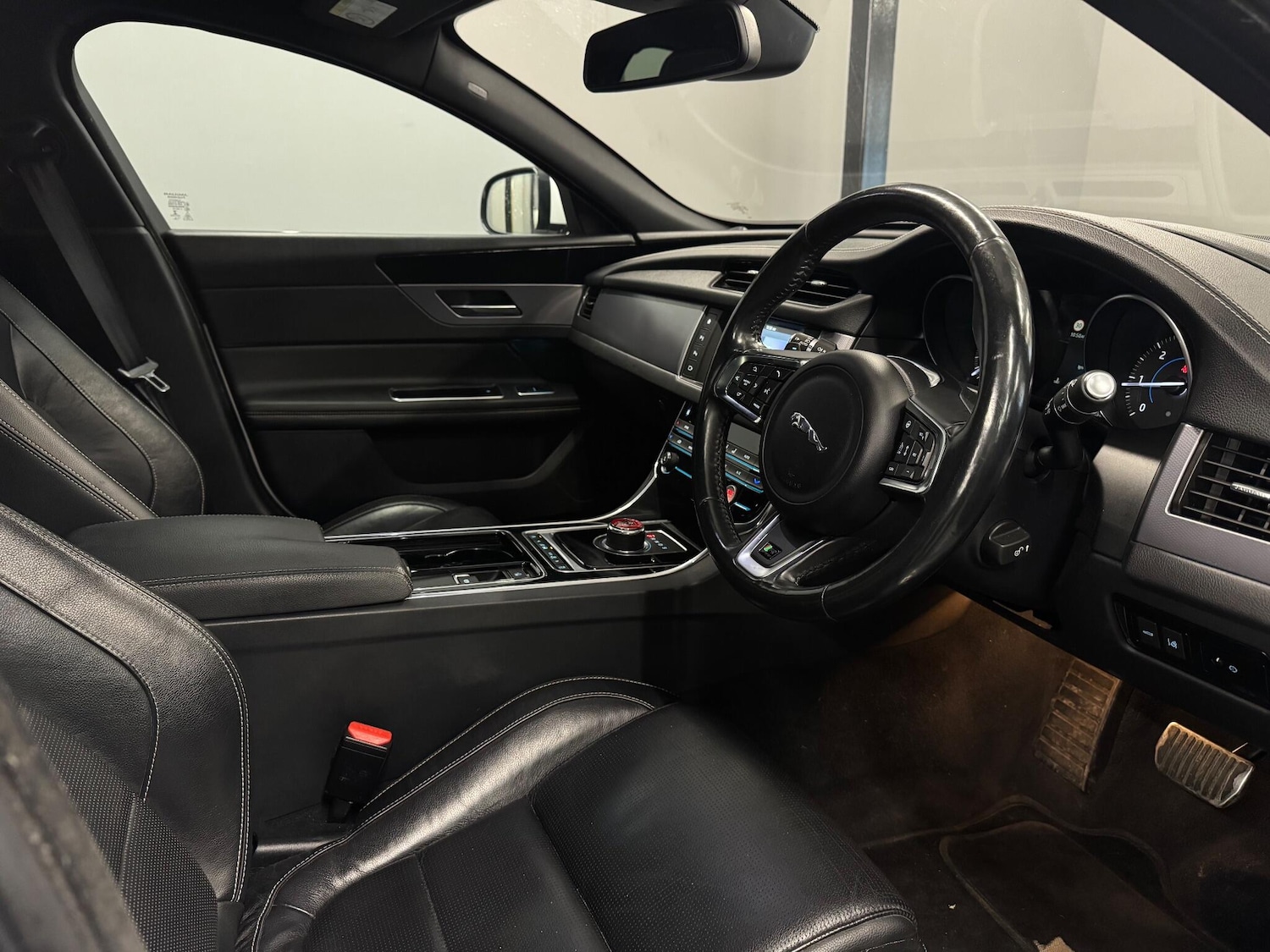 Used Jaguar XF 2016 for sale - 76832365: Photo 13