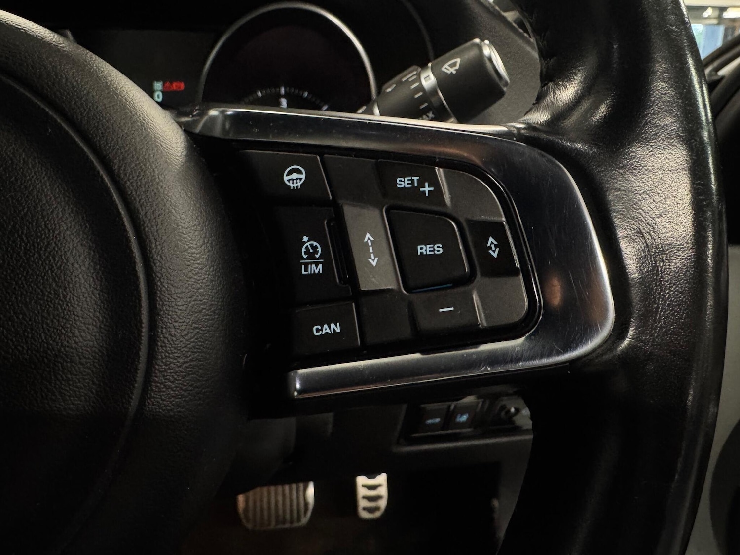 Used Jaguar XF 2016 for sale - 76832365: Photo 18